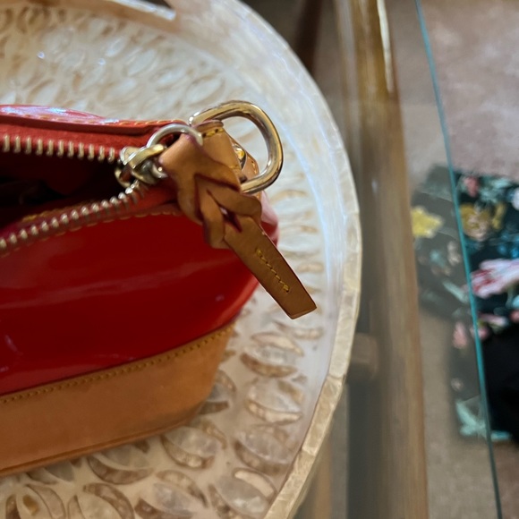 Dooney & Bourke Orange Patent Leather satchel! - Picture 4 of 9